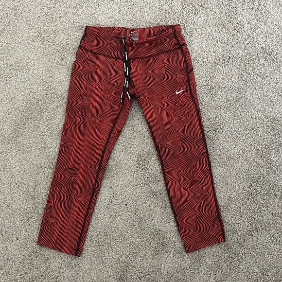 Nike Capri leggings size small - Picture 1 of 5